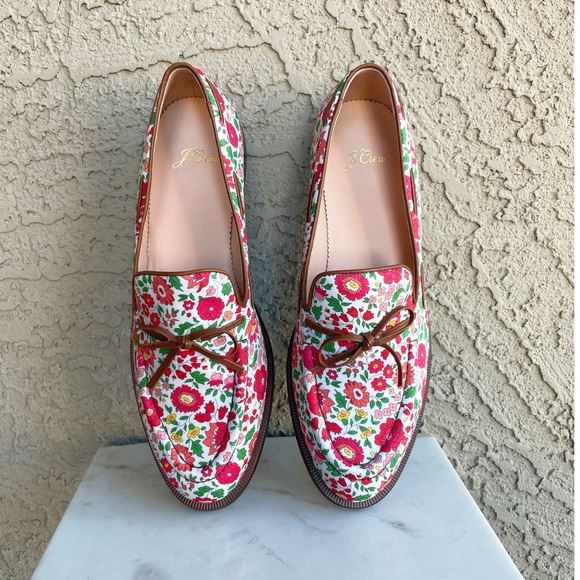 J. CREW NWT Red White & Pink Floral Printed Liberty w/ Leather Bow Loafers Flats - Picture 7 of 12